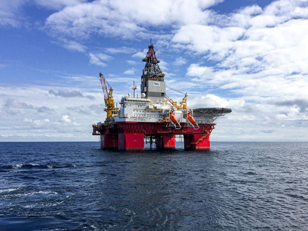 Brent crude sinks 40 percent from April peak as Hormuz shipping resumes